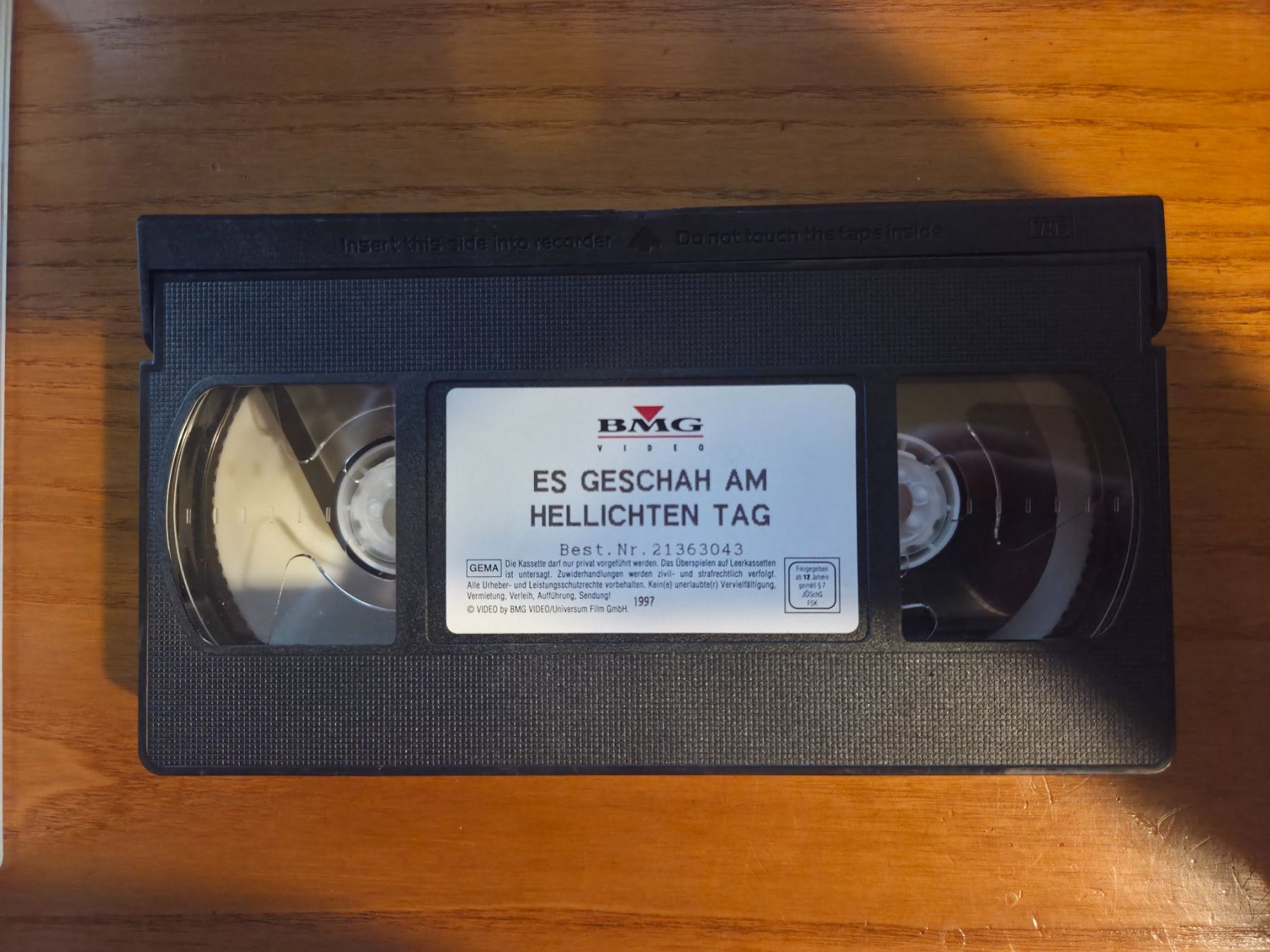 Tutti i VHS: Es geschah am hellichten Tag VHS UFA Klassiker – Usato da Aldesago venduto da lusuardi 3