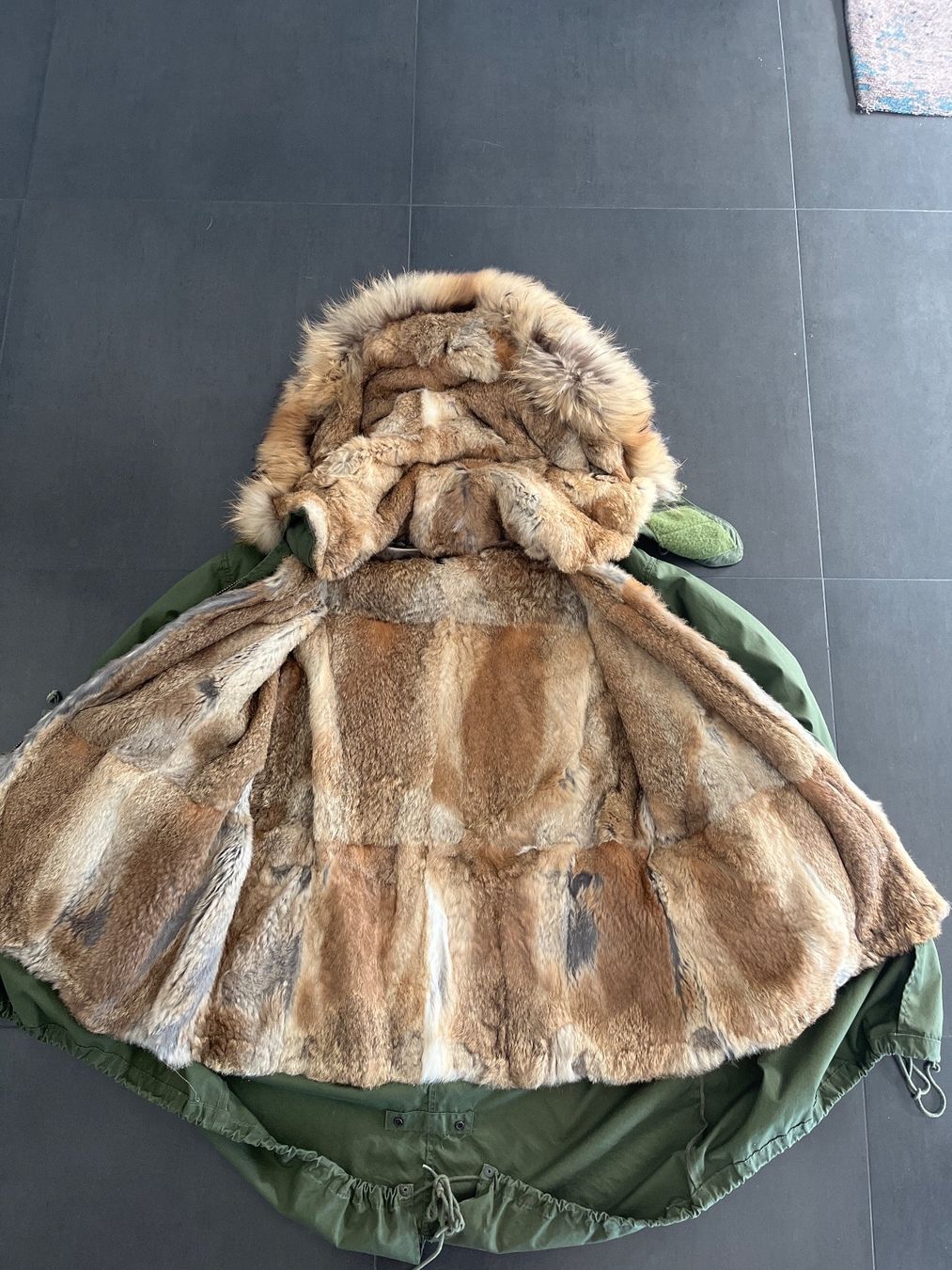 Mäntel: Barbed Parka Mantel Oversized Fellfutter Pelz – Gebraucht aus magden von maikik 3