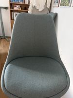 2 high chairs in green colour good condition 