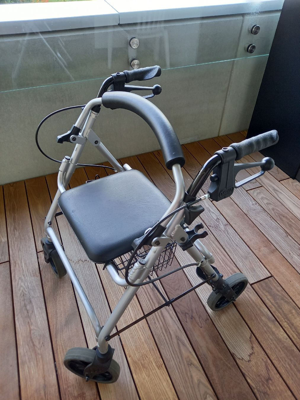 Ausili per la deambulazione: Rollator von Dietz – Usato da Horgen venduto da mibi75