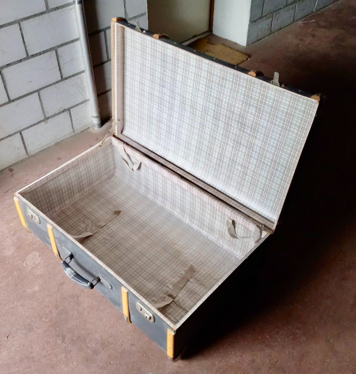 Valigie: antiker Koffer – Usato da Burgdorf venduto da glasrabe01 2