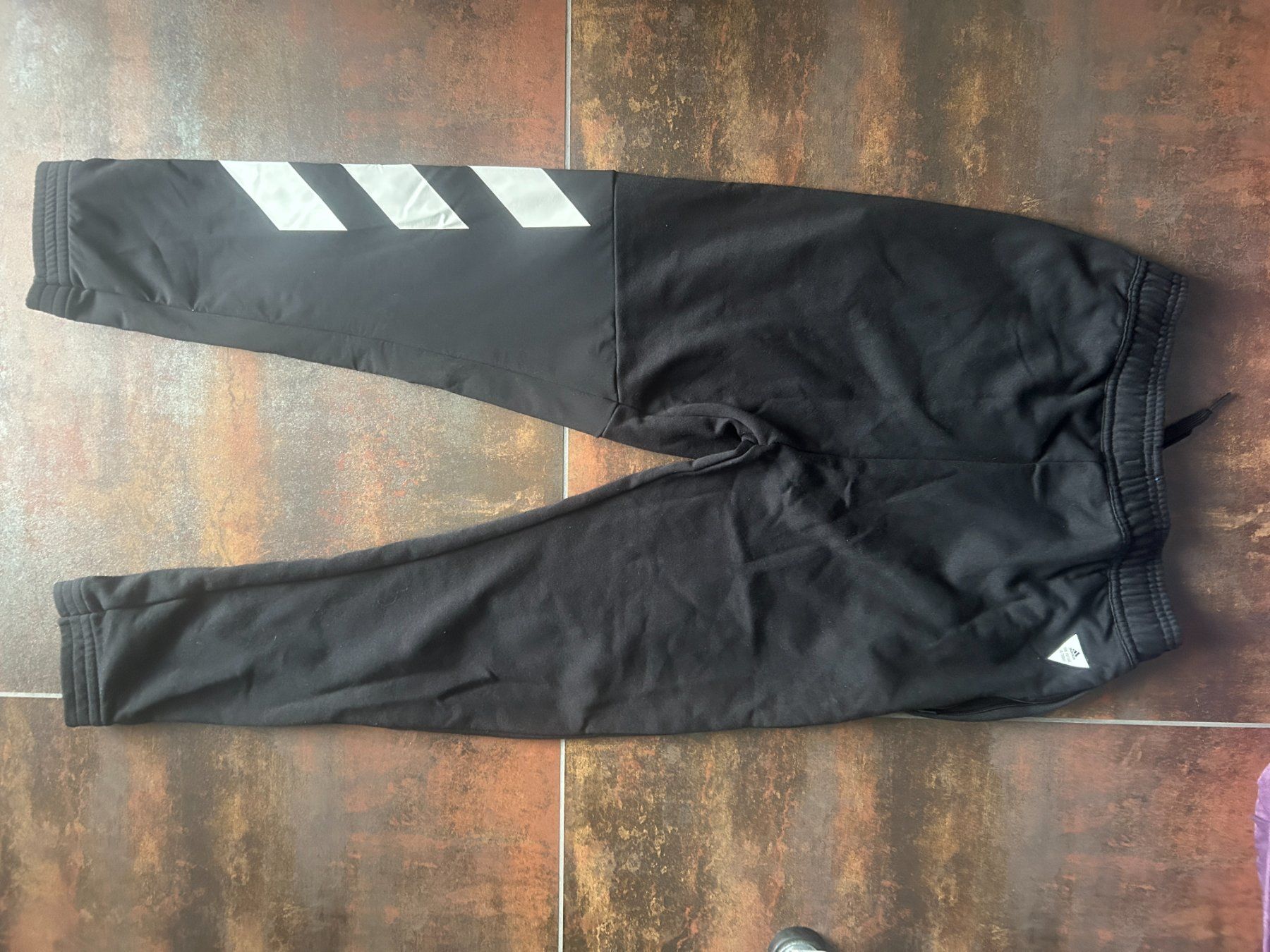 Adidas Hosen: Trainerhose adidas – Neu (gemäss Beschreibung) aus Abtwil SG von Elocin0815 1