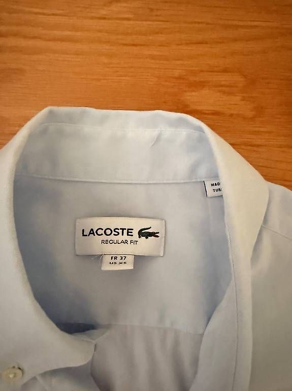 Hemden: LACOSTE Hemd (hellblau) (Size: XS) – Gebraucht aus Zumikon von deus_xy 1