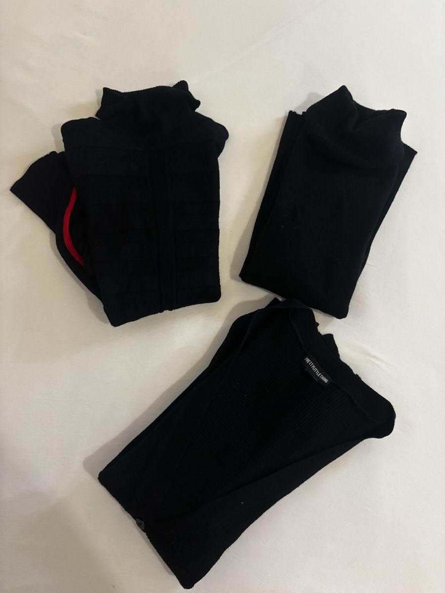 Ensembles coordonnés: lot de hauts  – D'occasion à Vouvry par sha_rk5q