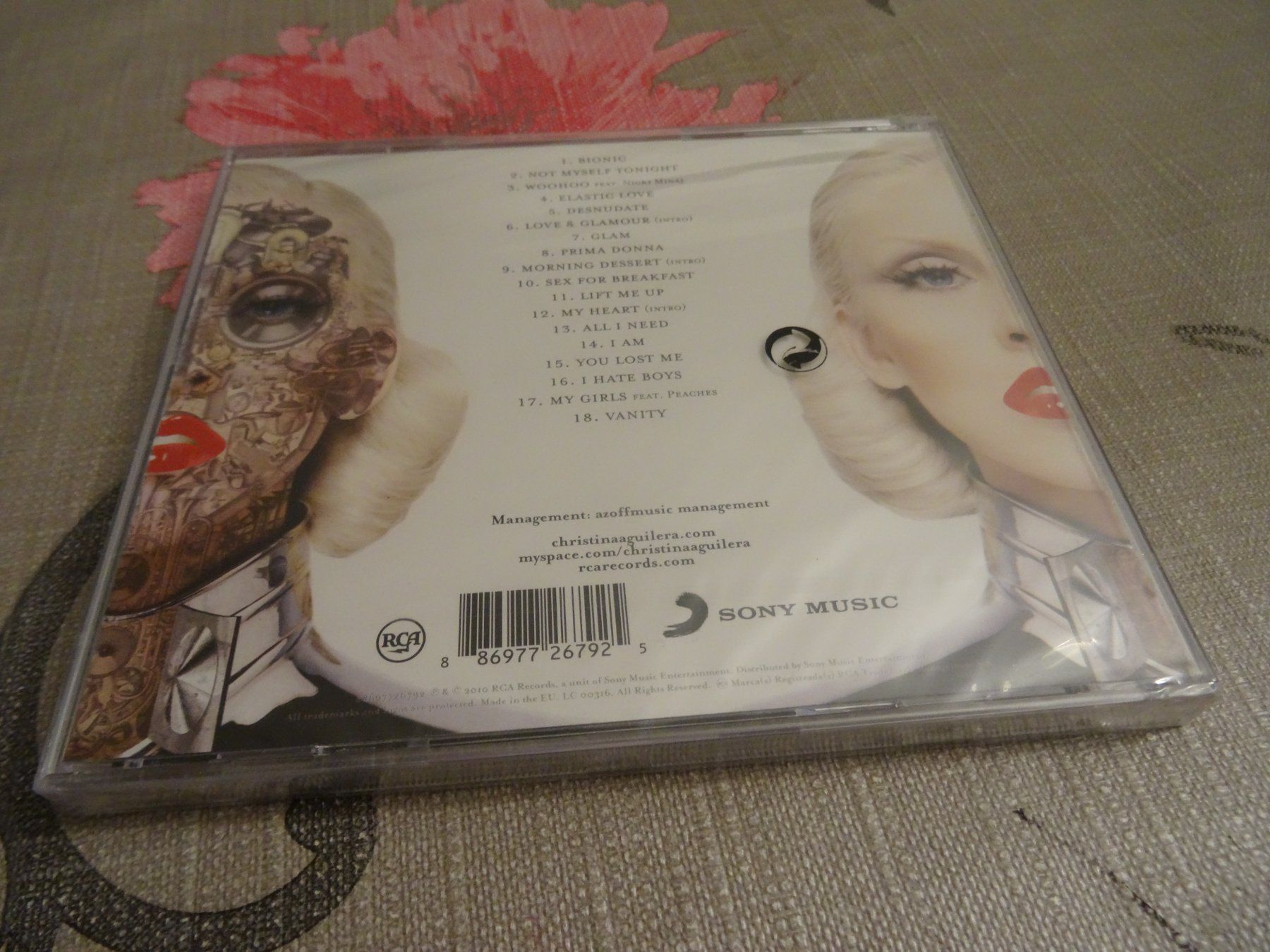 CD: Christina Aguilera - Bionic - CD - Originalverpackt! – Nuovo e nell'imballaggio originale da Olten venduto da Disc-Ausverkauf 1