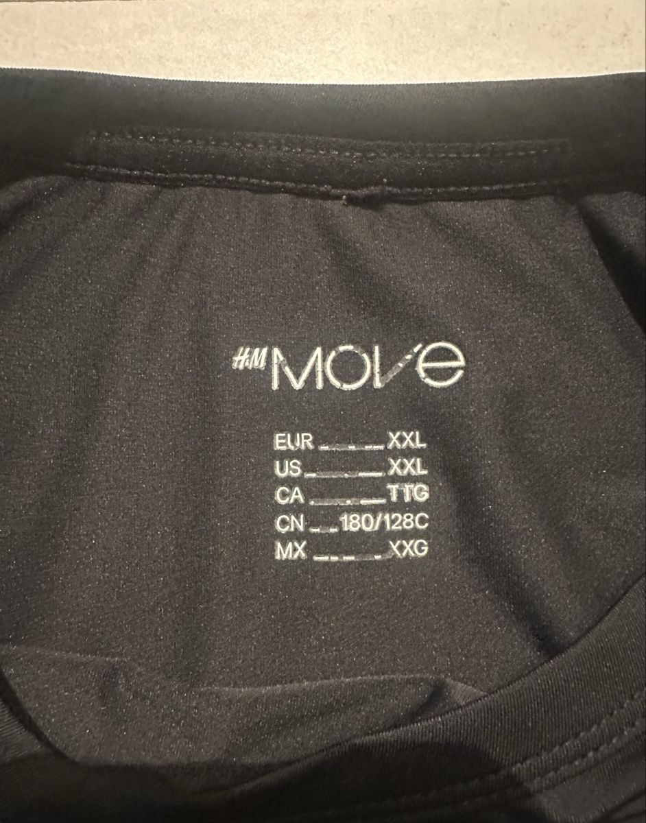H&M T-shirt: SPORTSHIRT – Usato da Dornach venduto da aze_h6rq 1