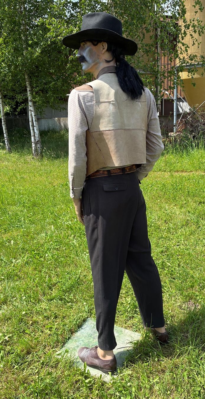 Skulpturen & Statuen: Farmer – Gebraucht aus Bäretswil von robsonantik 2