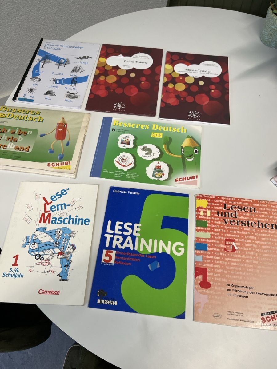 Livres: Deutsch Paket Lehrmittel – D'occasion à Wolhusen par Sammler16