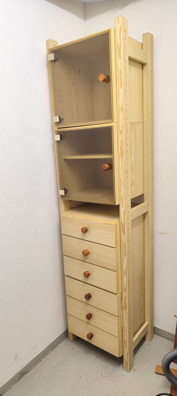 Armadi: Schrank aus hellem Holz – Usato da Gersau venduto da irenja