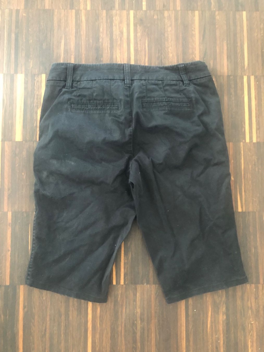 Esprit Pantaloni: Shorts aus Baumwolle, Gr. 34 – Usato da Basel venduto da anna123456789 2