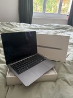 Apple MacBook Air 13inch Space Grey with box