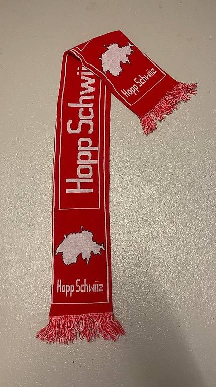 Foulard & Sciarpe: Schaal Hopp Schwiiz – Nuovo (secondo la descrizione) da Hochdorf venduto da suatvid 1