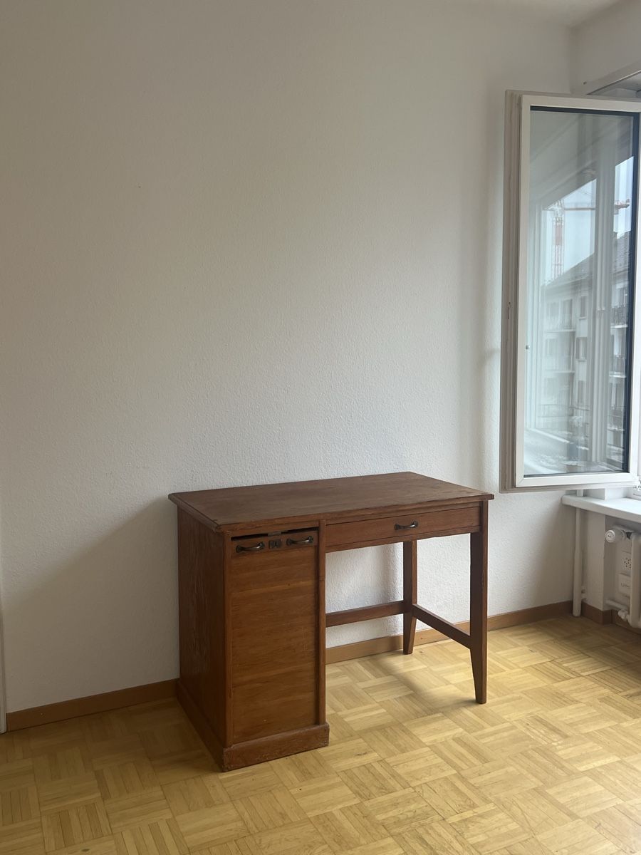 Scrivanie: Antiker Holz-Schreibtisch – Usato da Zürich venduto da gab_tq8g