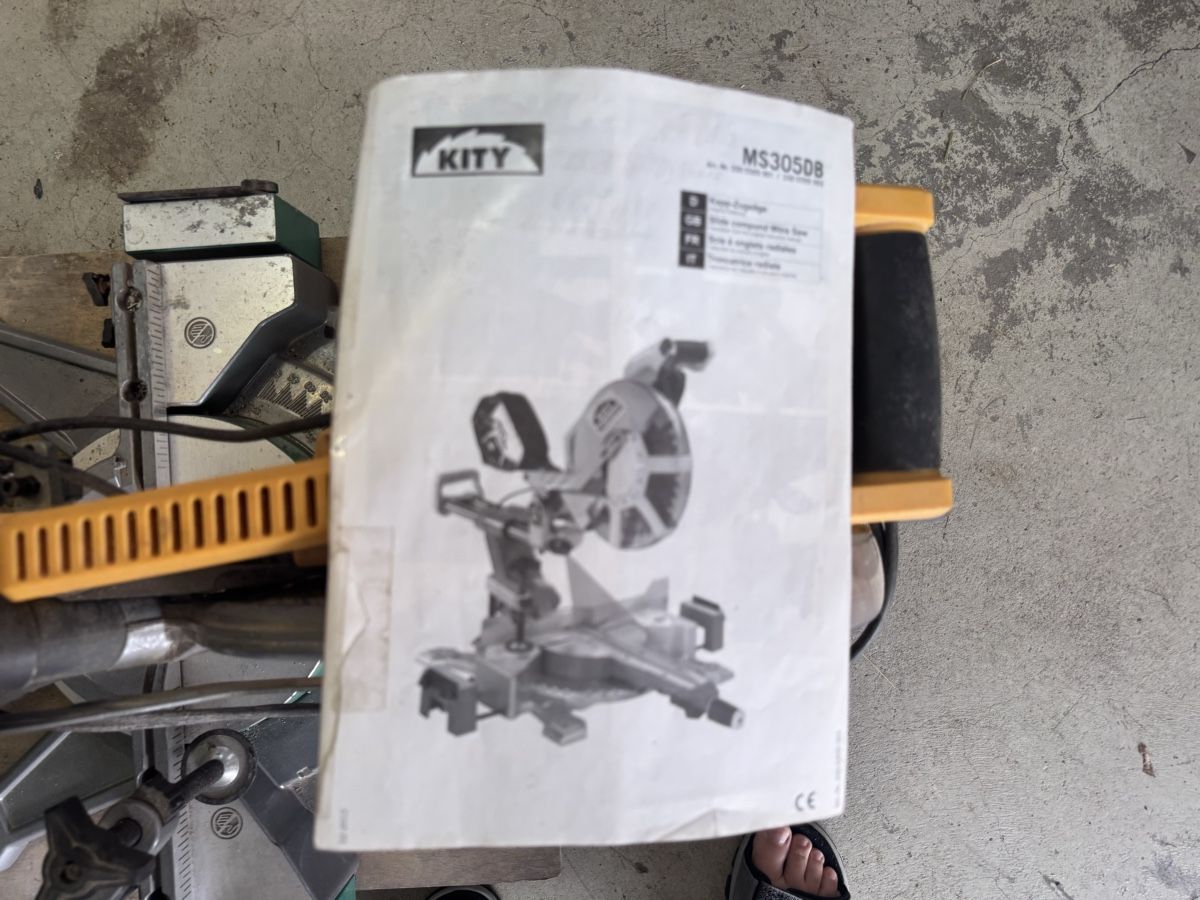 Seghe: Ich verkaufe eine KITY MS305DB professionelle Kappsäge – Nuovo (secondo la descrizione) da Buchs SG venduto da Urslee0 3
