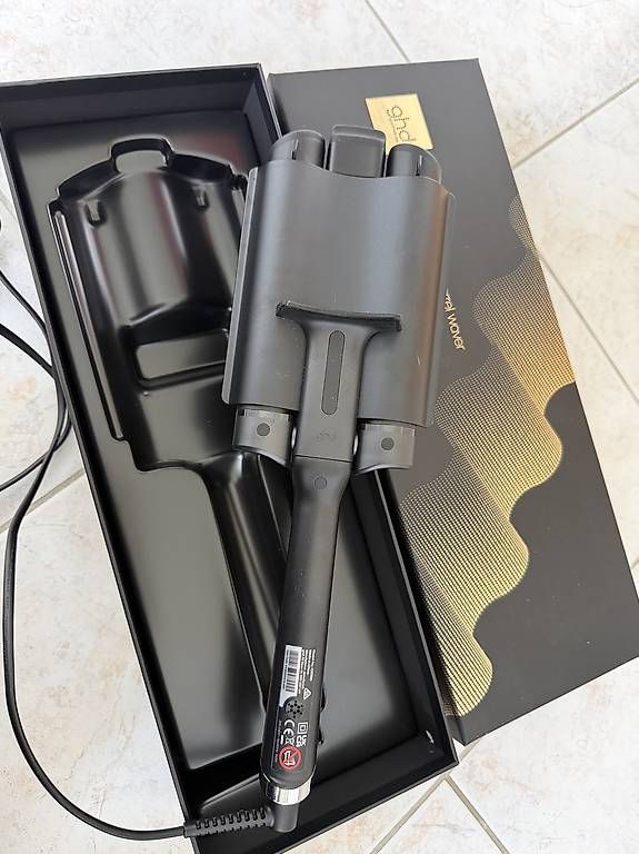 GHD Lockenstäbe & Haarglätter: GHD Triple Barrel Waver – Neu (gemäss Beschreibung) aus Merenschwand von pinkstar02 2