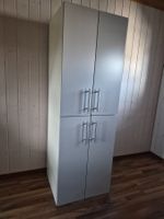 SMÅSTAD / PLATSA Schrank mit 4 Regalböden und 4 Türen