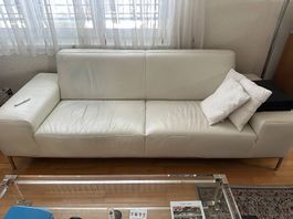 Elegantes zeitloses weisses Ledersofa-Set  2 Sofas/2 Hocker