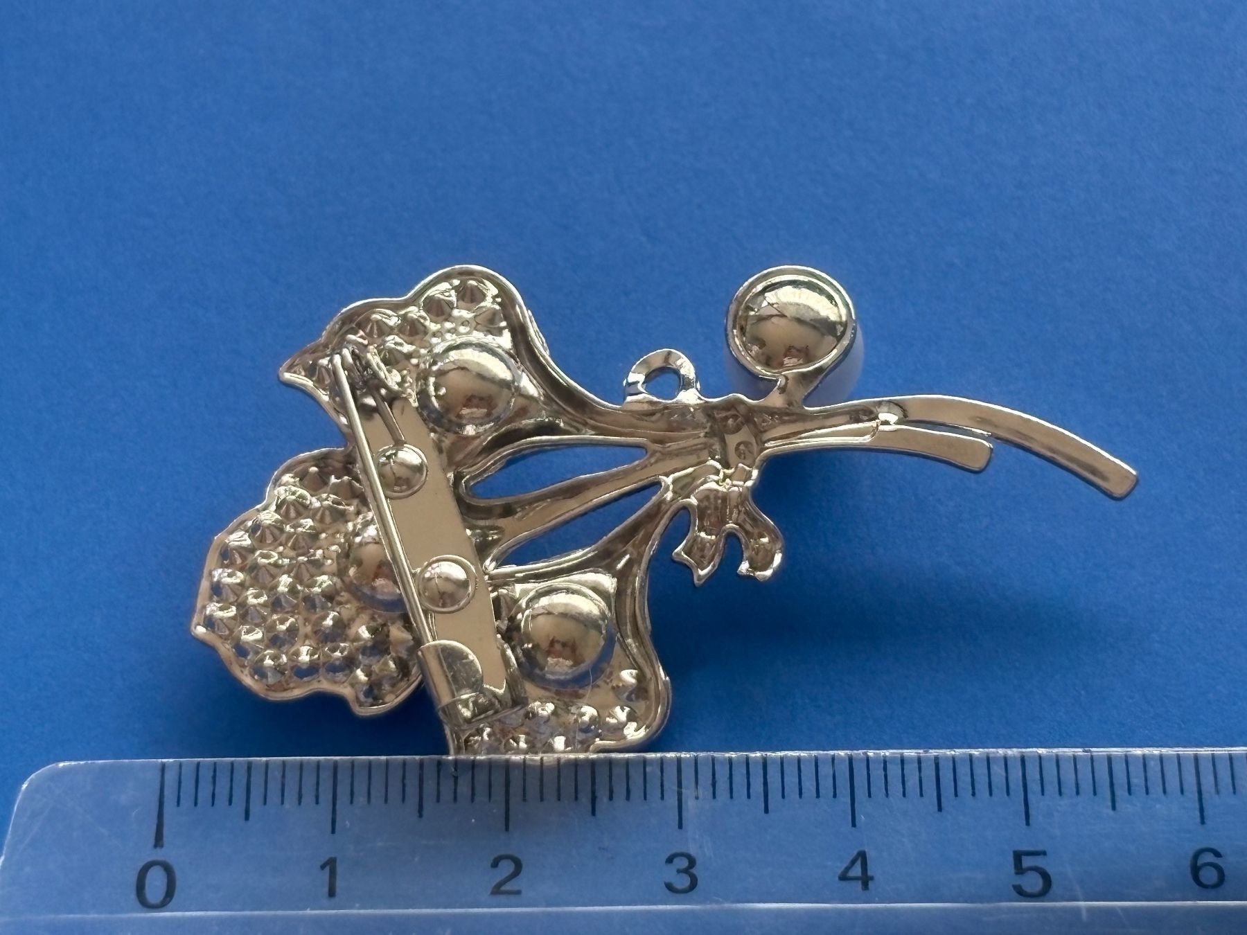 Broschen & Nadeln: Luxus Elegante  Brosche mit Kunstperlen Farbe: Silber – Neu (gemäss Beschreibung) aus Biel-Bienne von Roserosse13 4