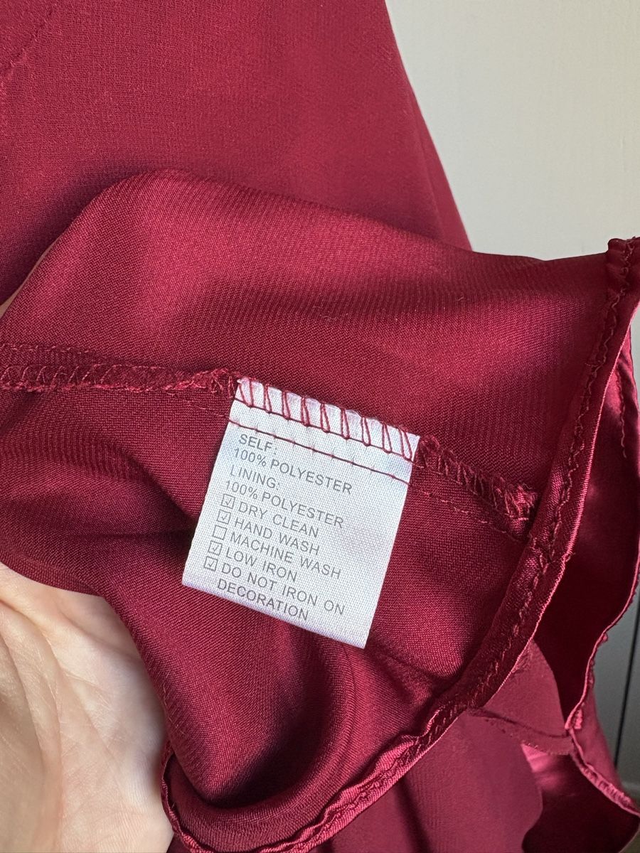 Vestiti: Abendkleid Bordeaux – Usato da Oensingen venduto da Chicotus 5