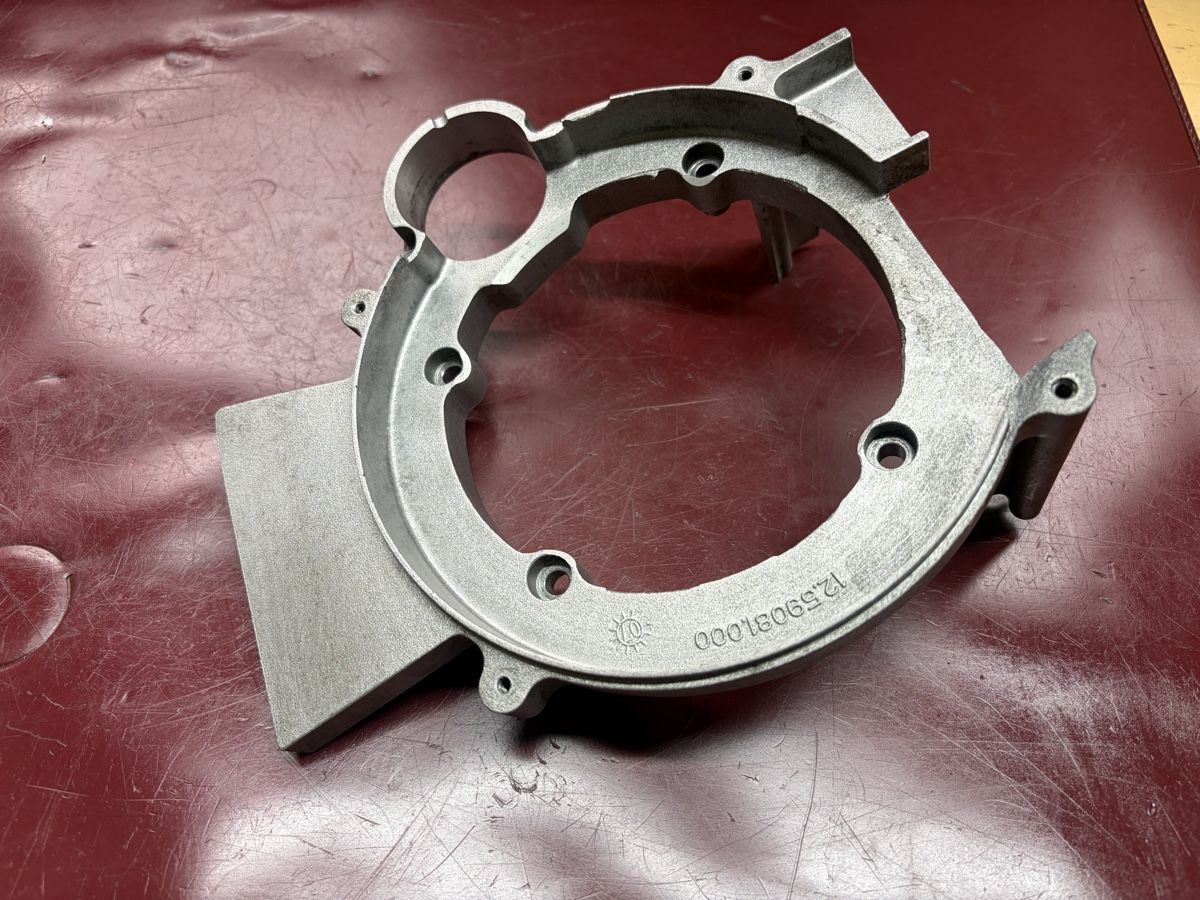 Pony Parti ricambio per ciclomotori: Mofa Pony Beta Gebläsedeckel für E-Starter – Usato da Latterbach venduto da Bbutz98 2