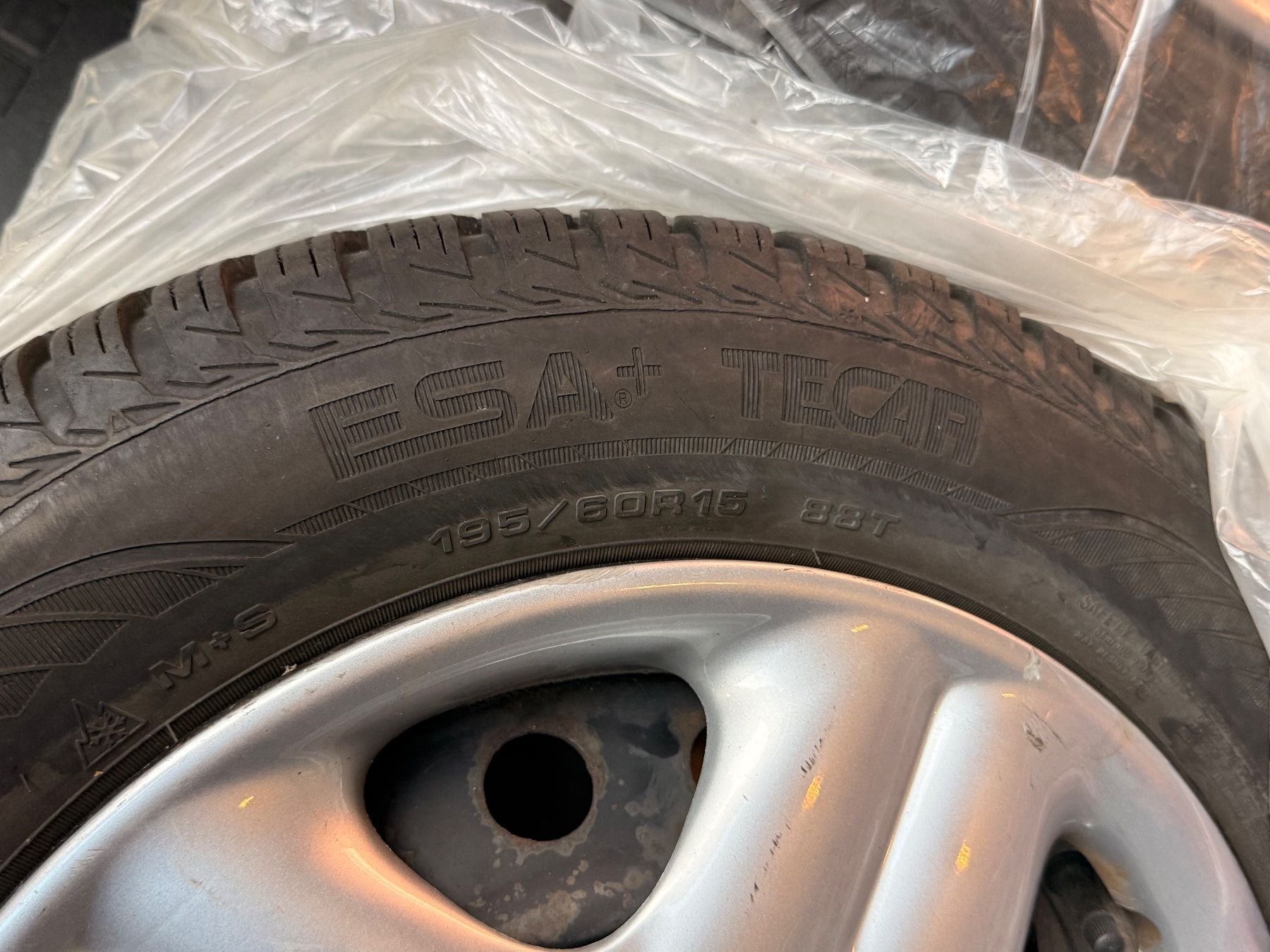 Pneumatici & Ruote complete: Winter tires set ESA+TECAR – Usato da Le Sentier venduto da CannelleVintage13 8