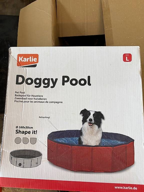 Jouets: Hundepool und sprinkler Neu – Neuf avec emballage d'origine à Müselbach par Mueselbach
