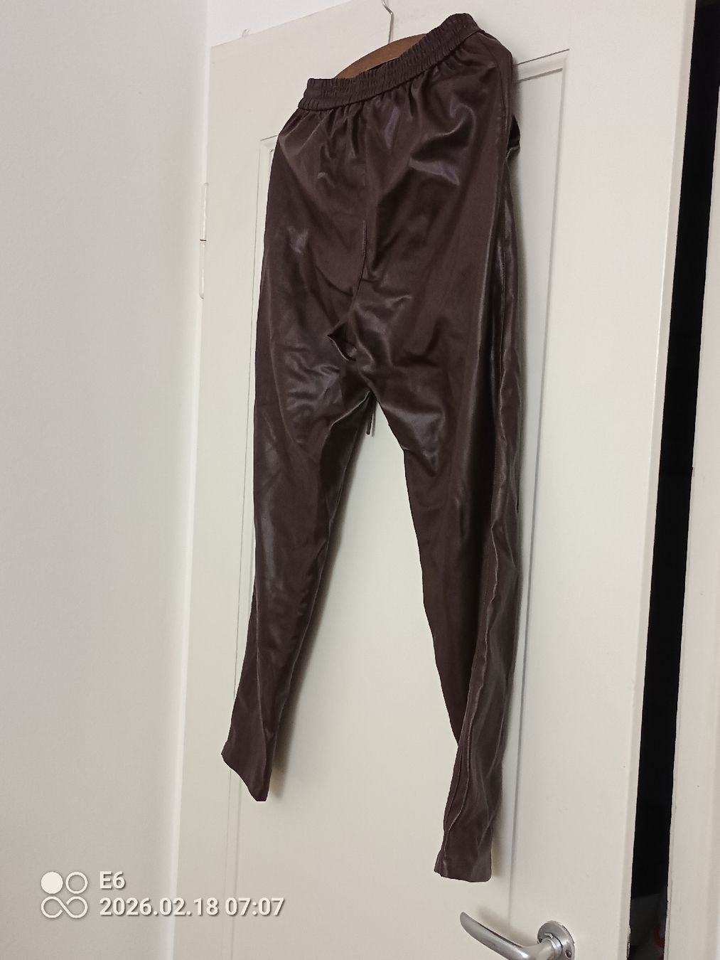Pantalons: Hose im Lederlook Marke: EDC – D'occasion à Zürich par Mitzi6 3