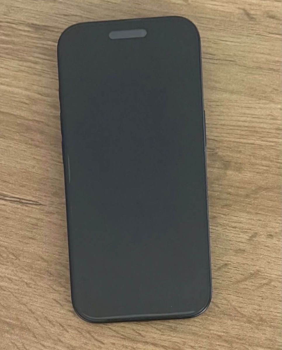 Apple Telefoni cellulari / Smartphones: iPhone 16 Pro 256gb – Usato da Busswil TG venduto da Mal16dg