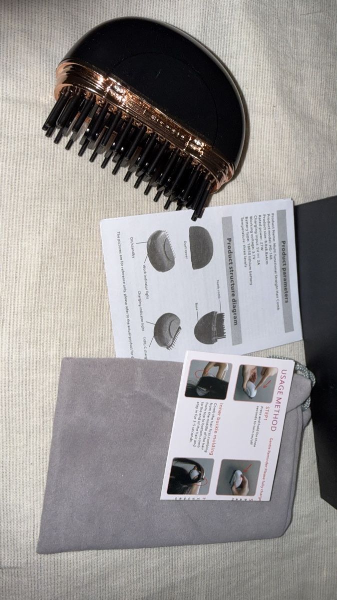 Accessori per capelli: Multi Functional Straight Hair Comb – Type-C Nero – Nuovo e nell'imballaggio originale da Breganzona venduto da MaryCaru 1
