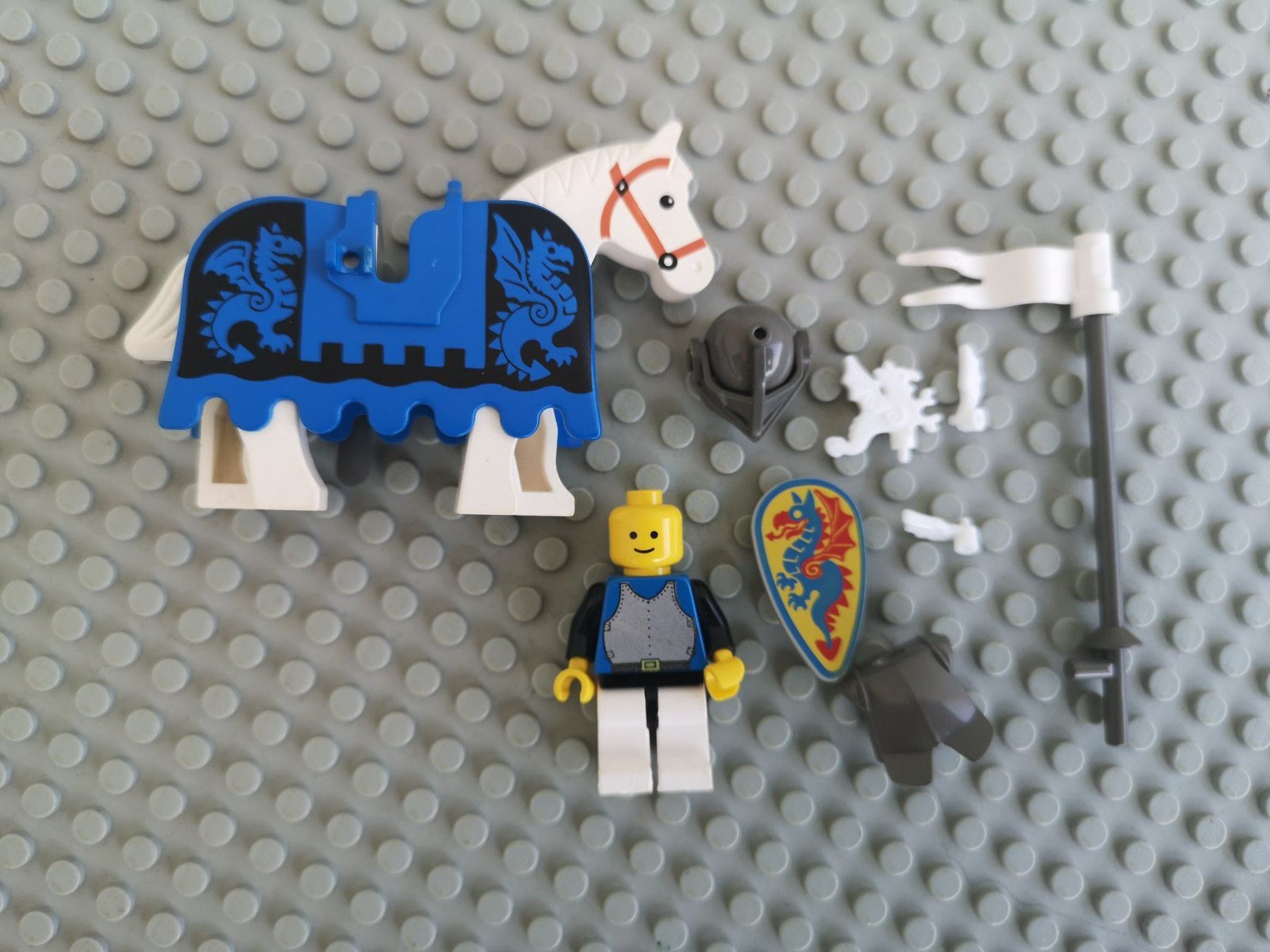 Lego Giocattoli: Ritterfigur LEGO mit Zusatz - Text lesen!!! – Usato da Goldau venduto da MacPad 4