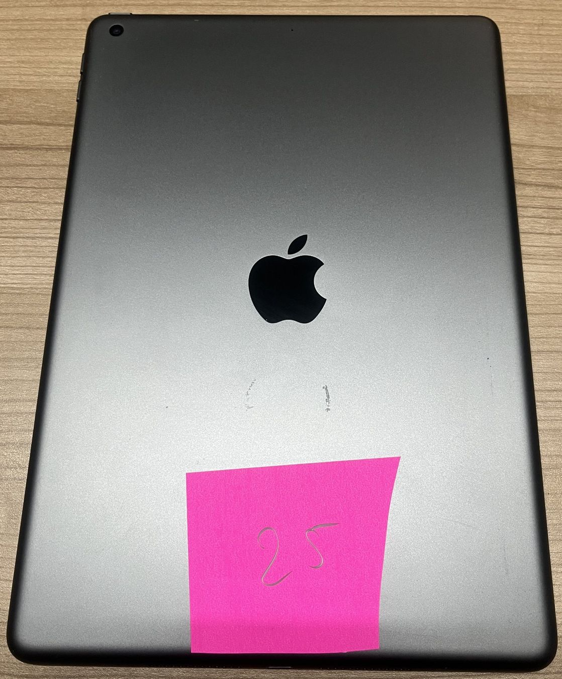 Apple Tablet PC: iPad A2270 (Nr.25) – Usato da Effingen venduto da meierto1