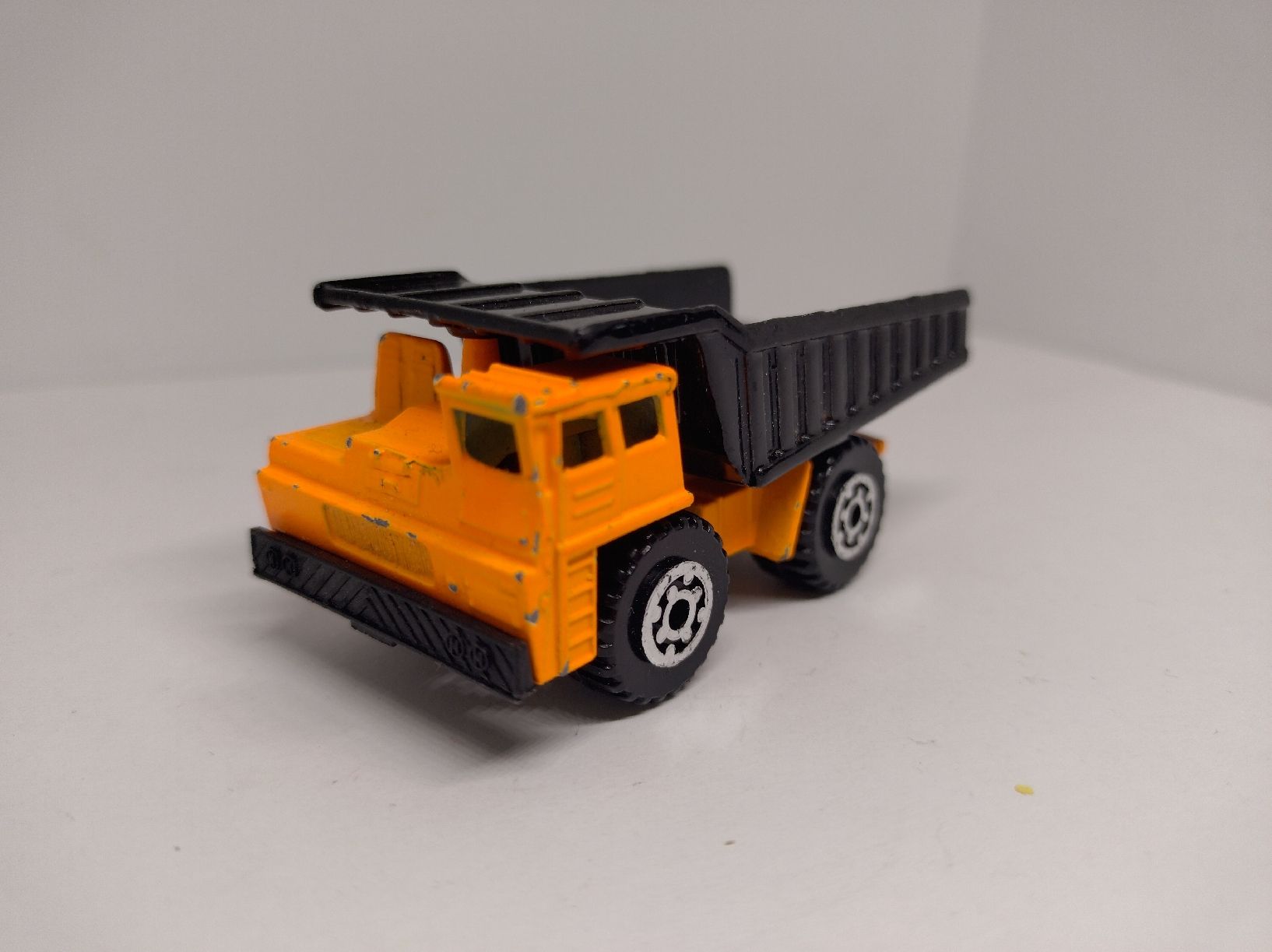 Matchbox Modellini d'auto: Matchbox, Dump Truck 1/140 – Usato da La Chaux-de-Fonds venduto da Pierrot8404 1