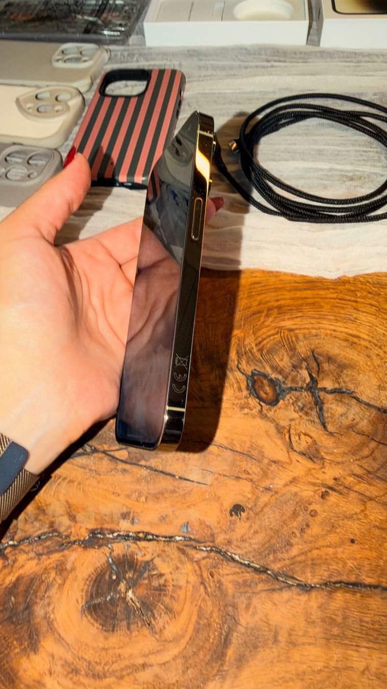 Apple Portables: Apple IPhone 14 Pro – D'occasion à Wynigen par HofNik 5