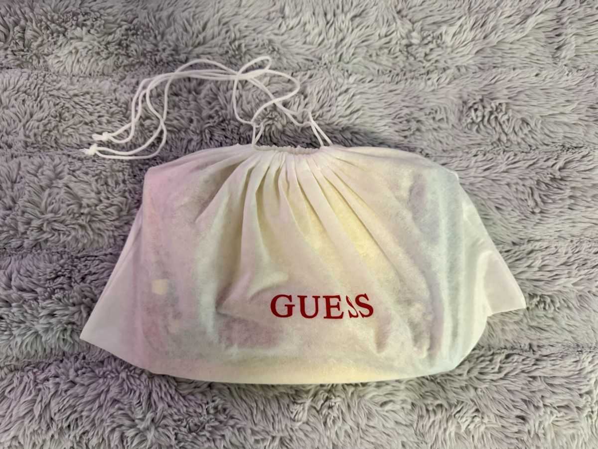 Guess Taschen für Damen: Original Guess Tasche bunt – Gebraucht aus Volketswil von Knuschper 1