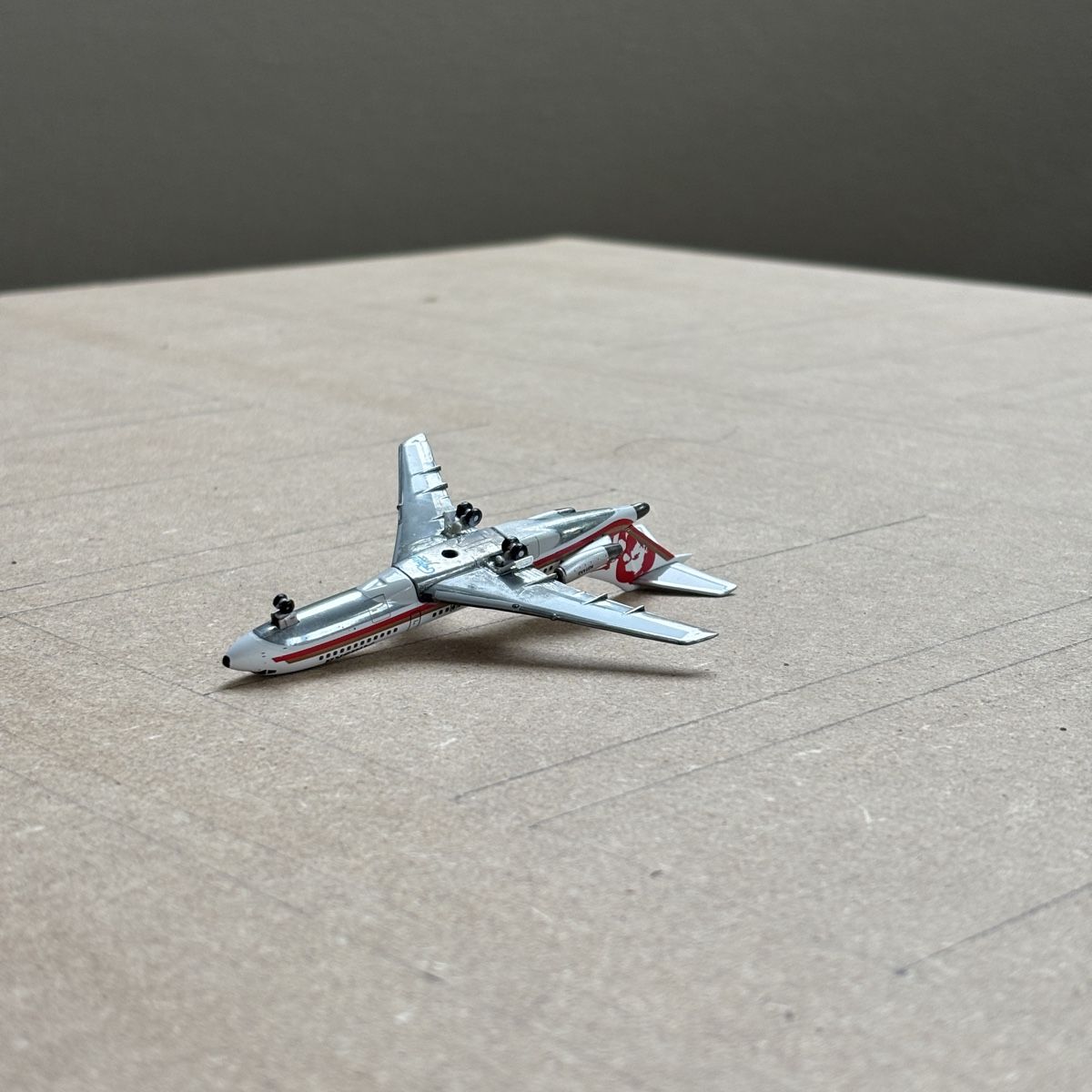 Boeing Kits de montage: Geminijets 1:400 Alaska 727-100 – D'occasion à Kloten par gia_yw8g 1