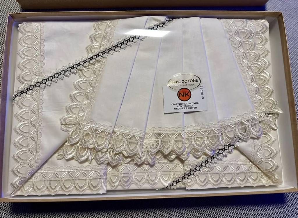 Bettwäsche: Bettwäsche NEU mit Spitze – Gebraucht aus Uzwil von nana.93