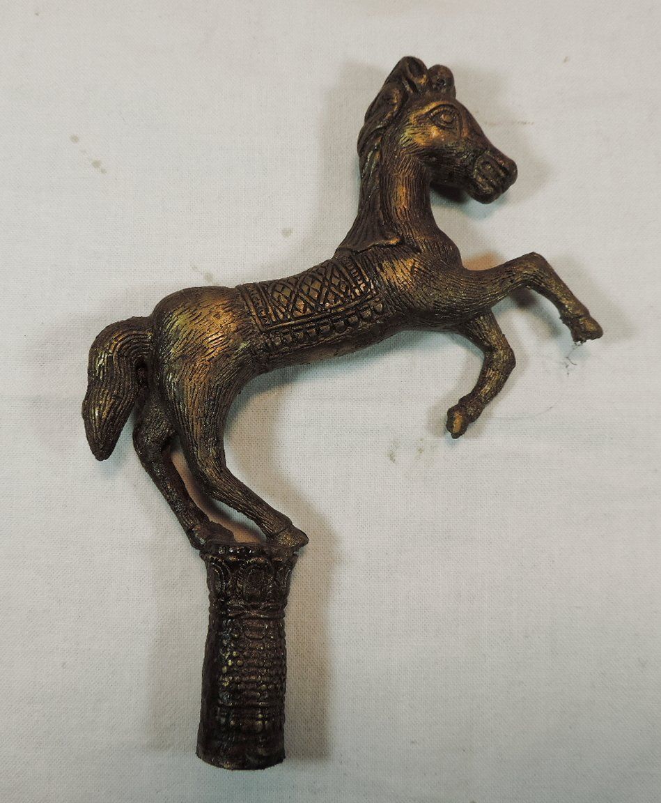Figuren: Dekoratives Pferde-Objekt, Messing Pferd – Gebraucht aus Duggingen von doogbua