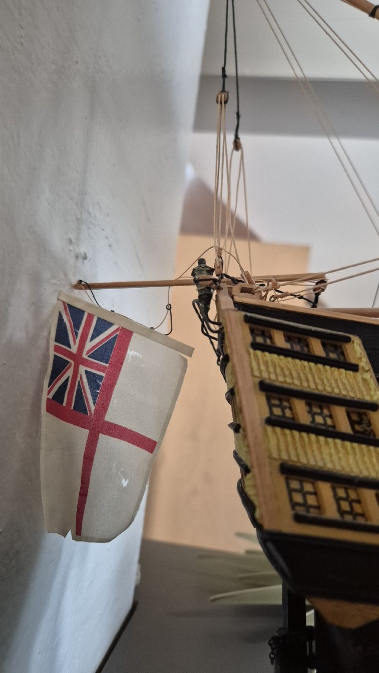Kit di modellismo & Modellini statici: Modell Segelschiff HMS Victory 100cm – Usato da Widnau venduto da ort_2qxw 4