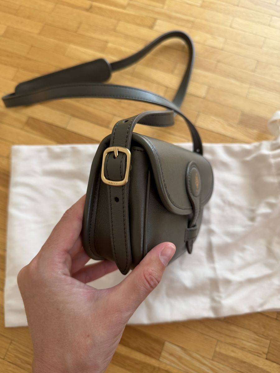 Bally Borse da donna: Bally Beckett mini bag – Nuovo (secondo la descrizione) da Nyon venduto da dasha107 4