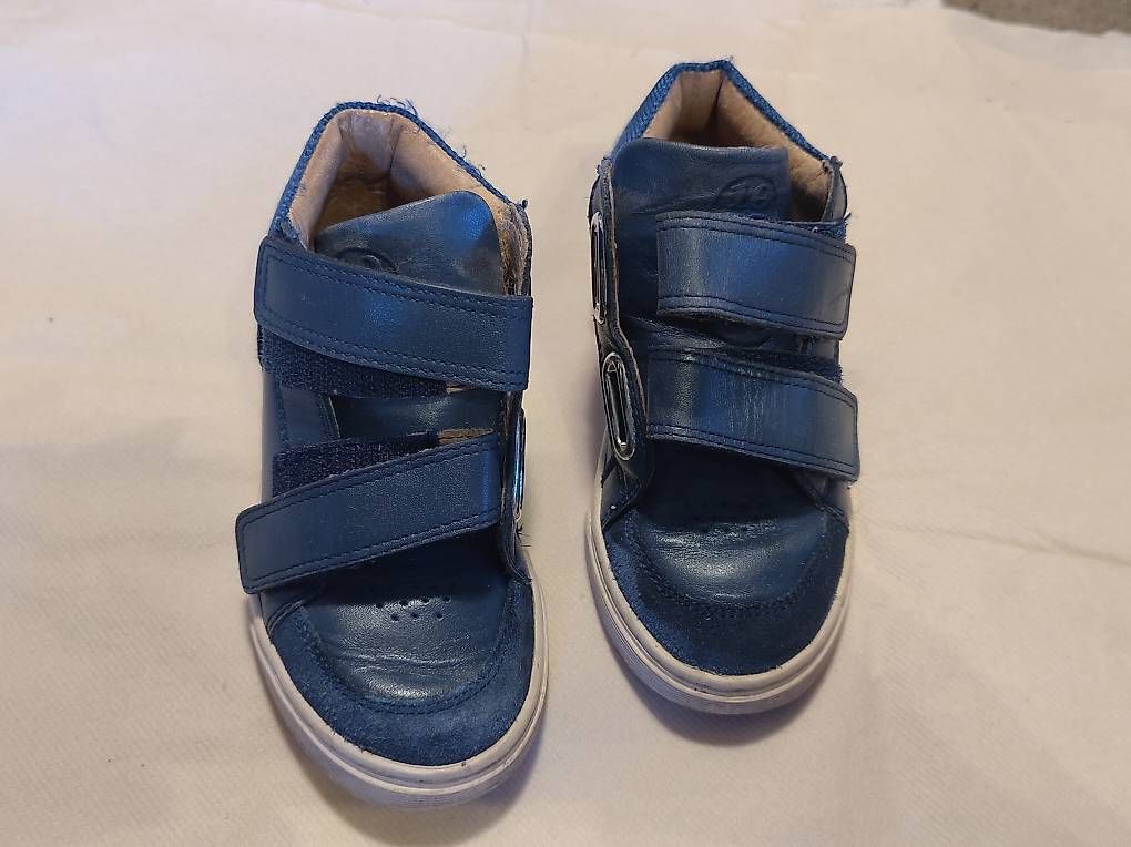 Scarpe per ragazzi: Chaussure enfant taille 25 – Usato da Veyrier venduto da cec_2xq6 2