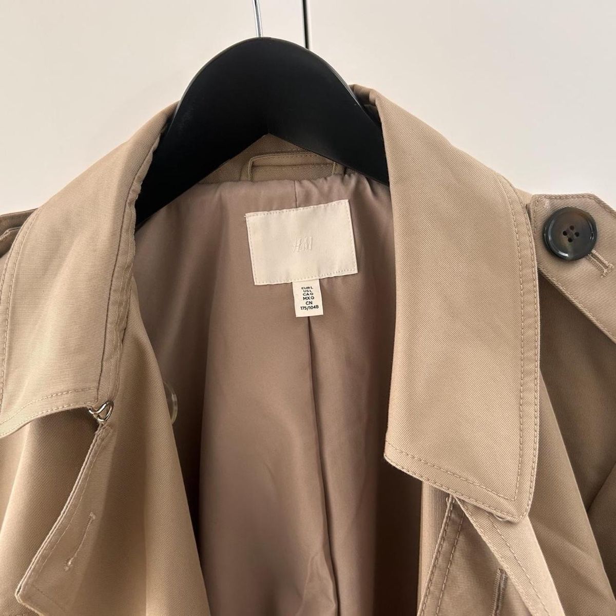 H&M Cappotti: Beige long Trenchcoat from H&M – Nuovo (secondo la descrizione) da Winterthur venduto da tha_fvg2 5