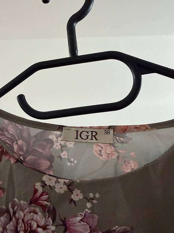 Camicette: FLORAL BLÜSCHEN VON IGR – Usato da Niederhasli venduto da agn_28zq 1