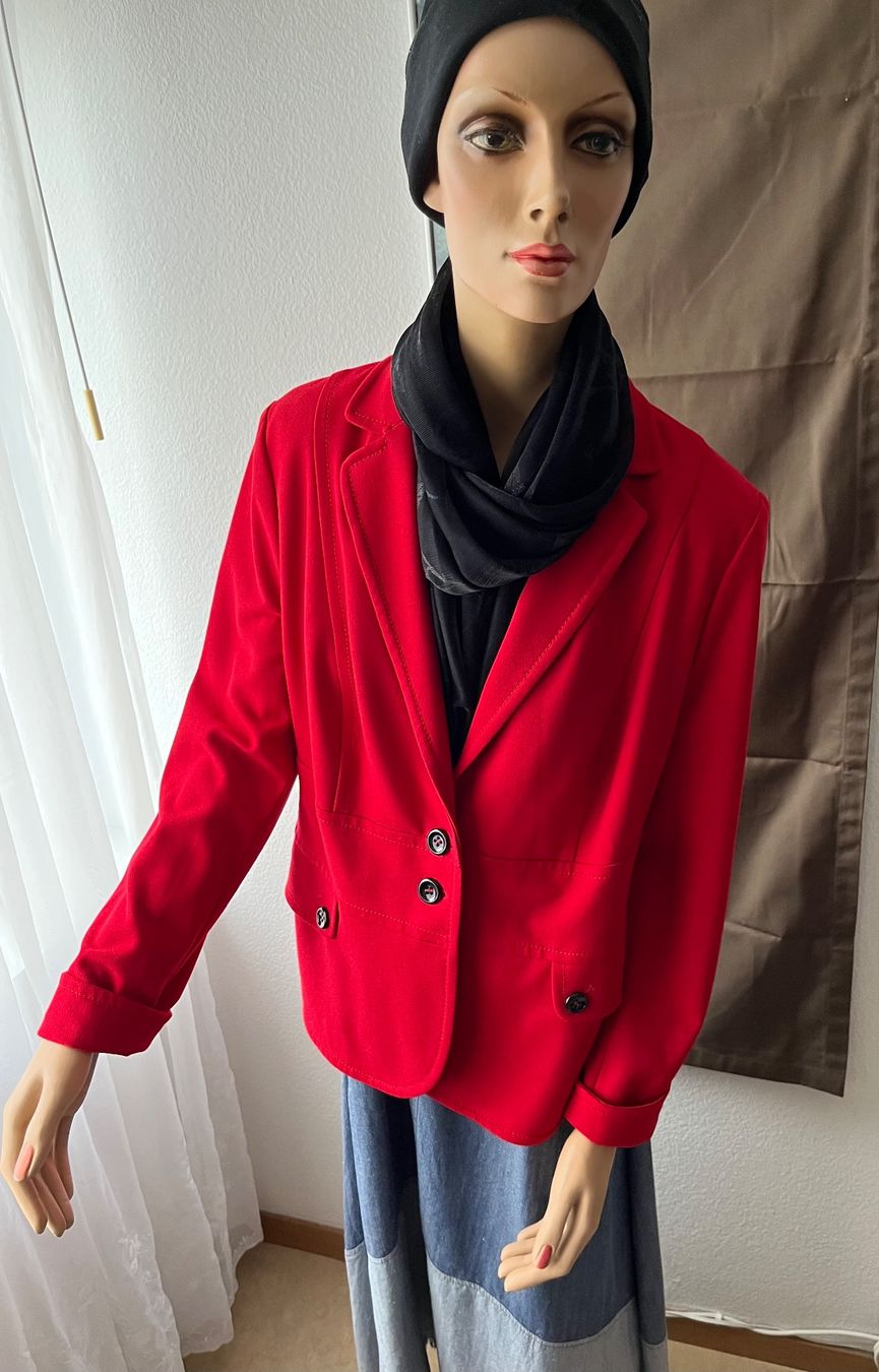 Giacche: Blazer Gerry Weber Gr. 44 – Usato da Stetten SH venduto da Parenzana