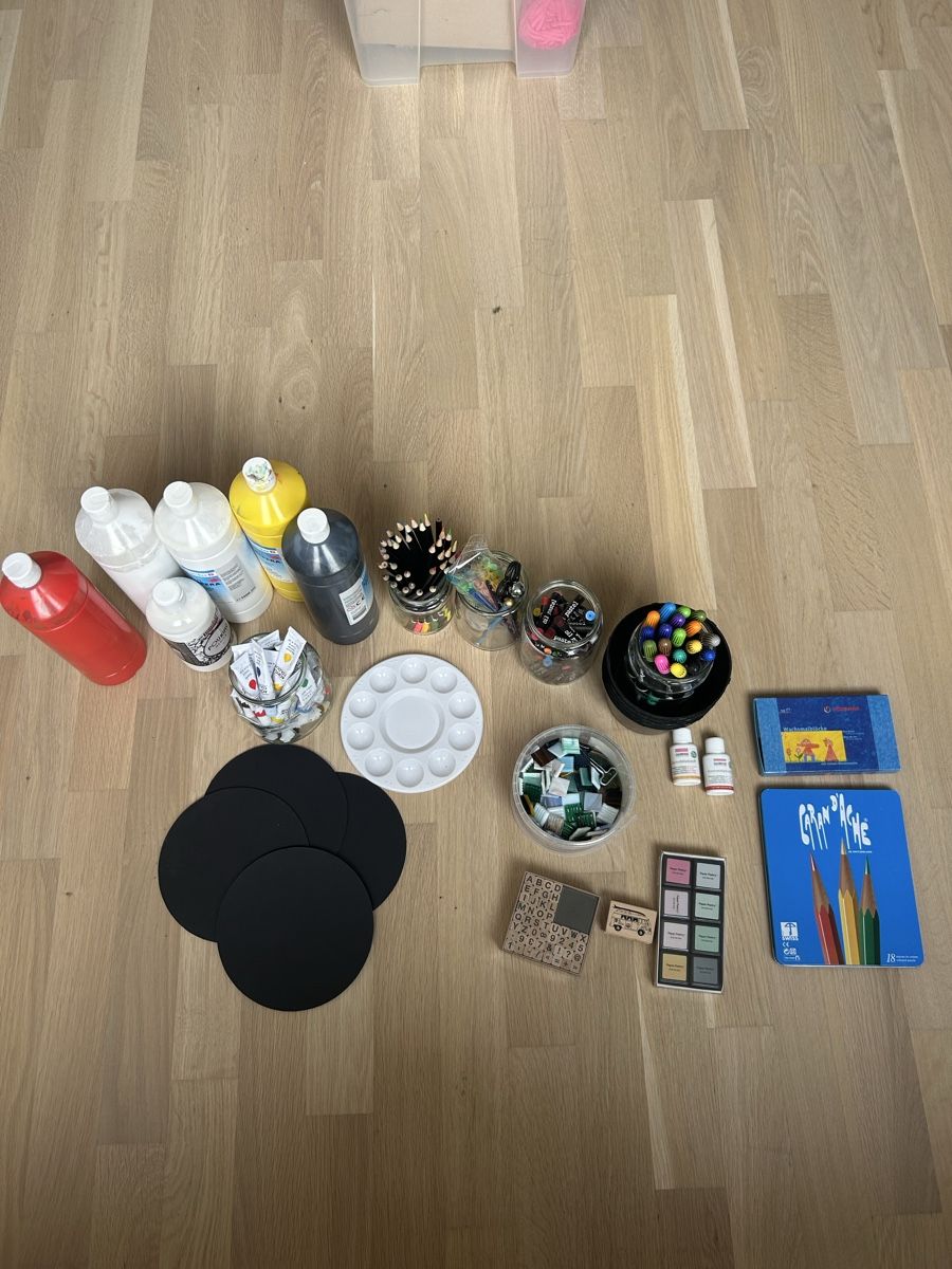 Kit bricolage: Grosses Bastel- und Malbedarfset – Usato da Zürich venduto da JN-MZ67676767 9