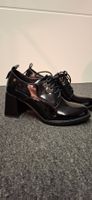 Schwarze Lack Schnürschuhe mit Absatz, Grösse 38, neuwertig