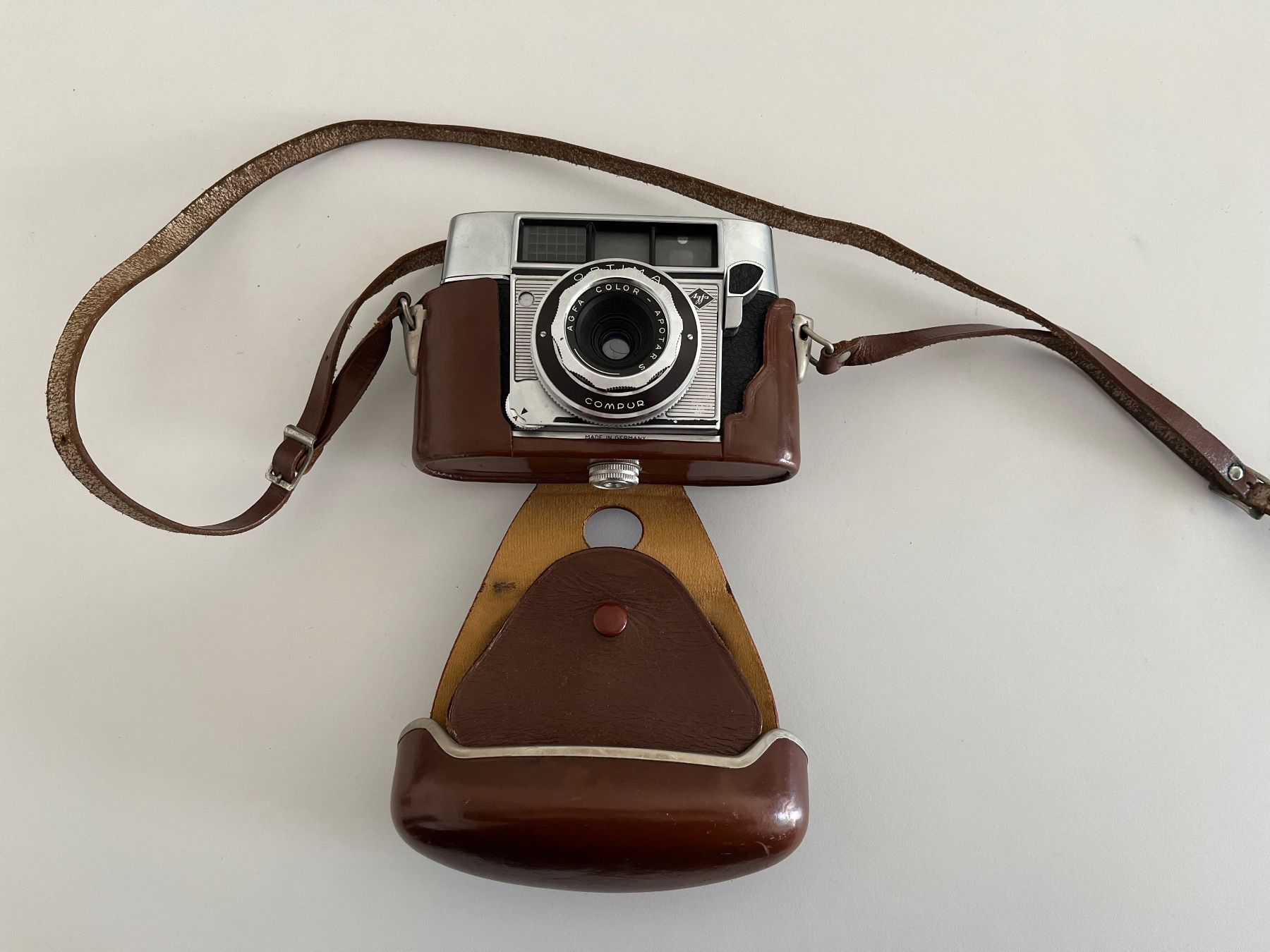 Agfa Fotocamera: Agfa Optima Compur - "Max und Moritz" von ca 1959 – Difettoso da Zollikofen venduto da pico27