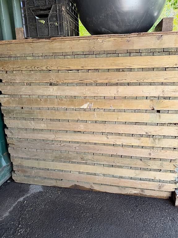 Articoli in legno: Rostelemente - Palette  – Usato da Willerzell venduto da steineiche66 1