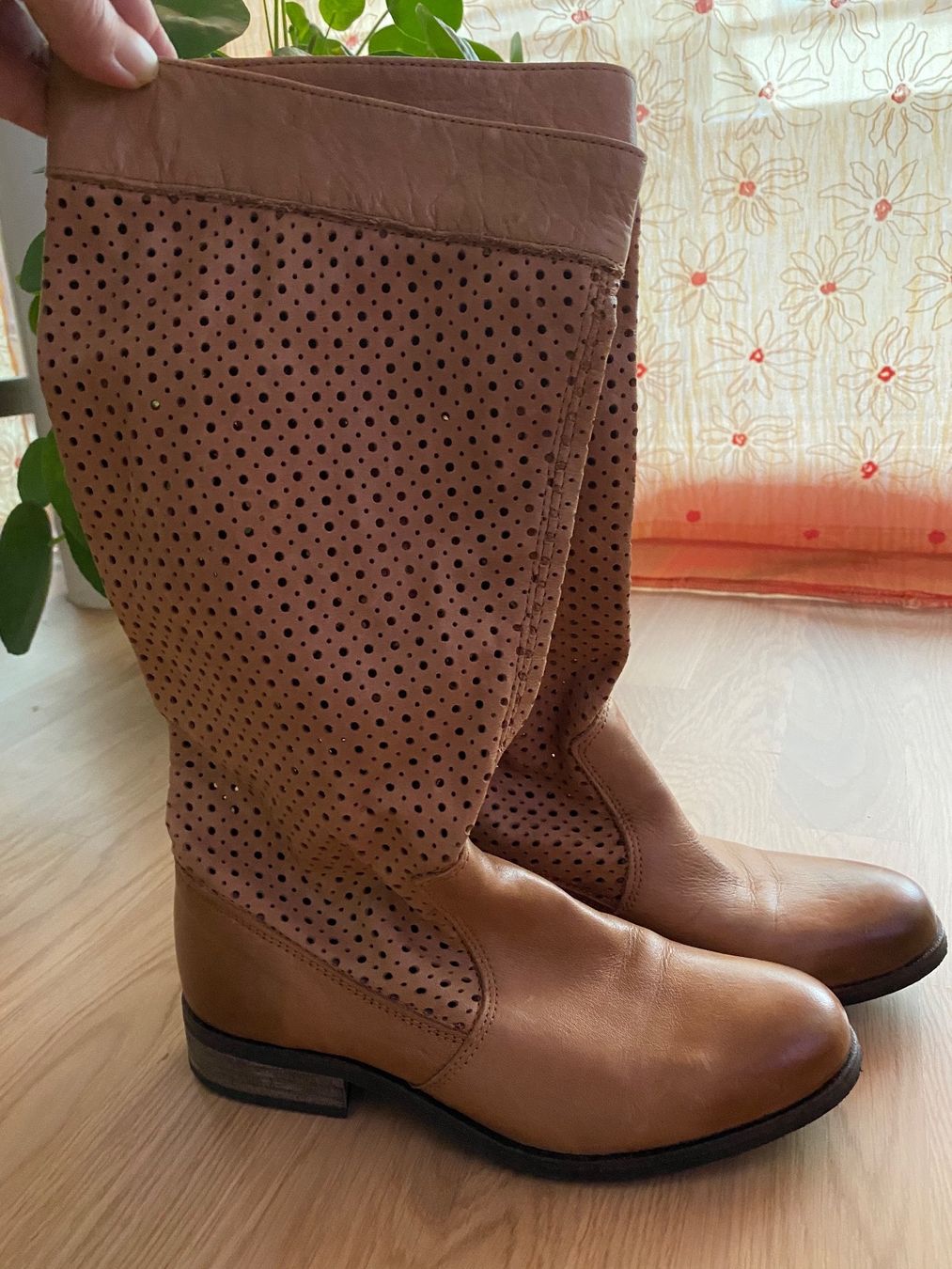Damenschuhe: Bottes en cuir – Gebraucht aus Clarens von OptitesJoliesChoses 1