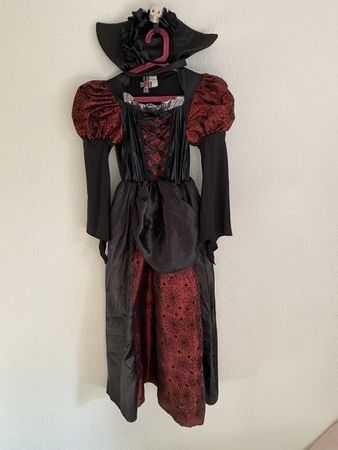 Déguisement vampire fille taille 7-8 ans Halloween