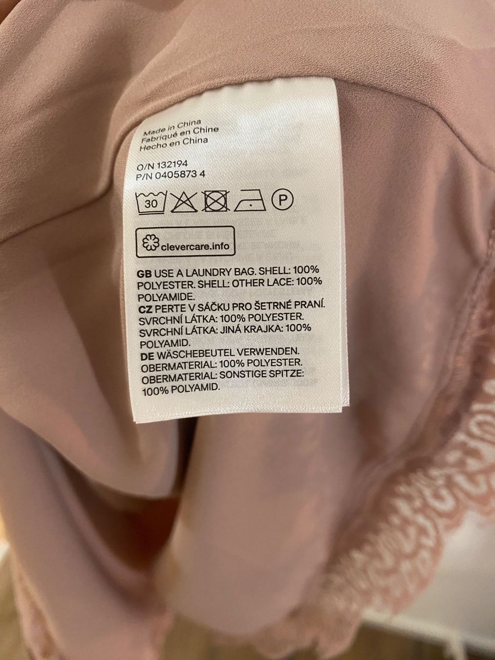 H&M Top: H&M Top mit Spitze rosa Gr. 54 – Usato da Pratteln venduto da a23_j2gs 8